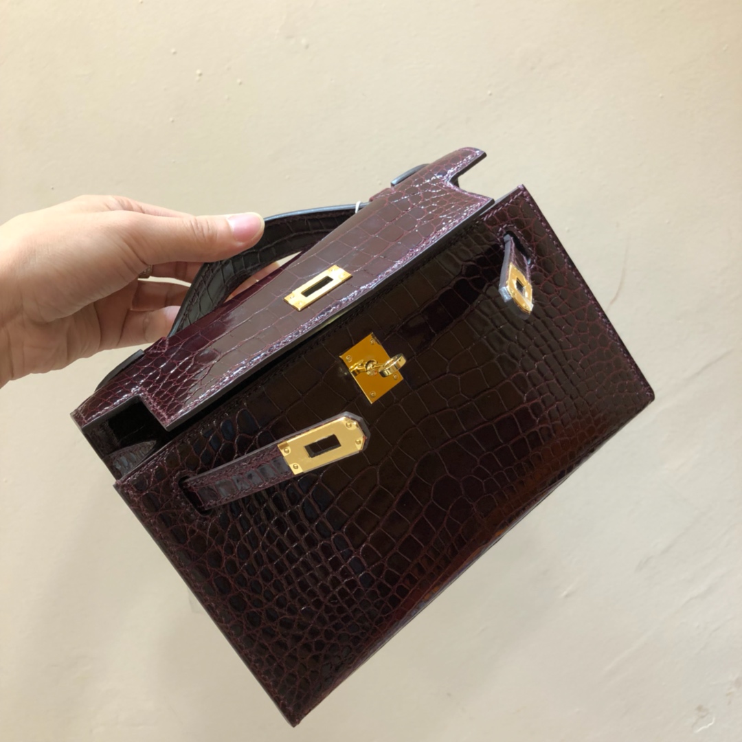 에르메스 미니 켈리백22 버건디 금장 샤이니 악어가죽